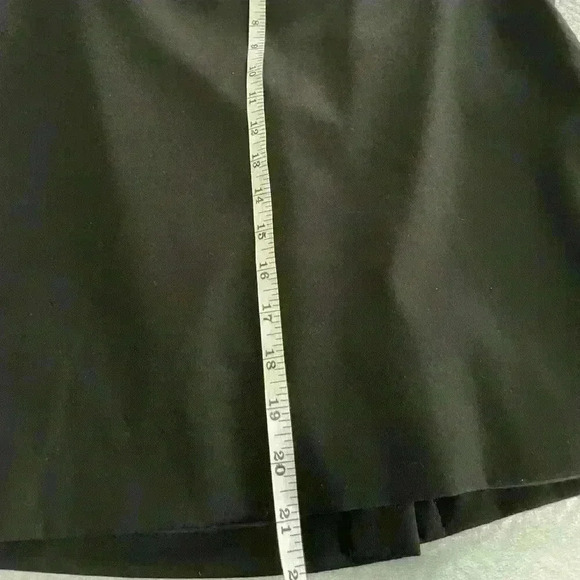 New With Tags DONCASTER Skirt Size 8 Black Pencil Knee Length Zip Career Office - Picture 6 of 7